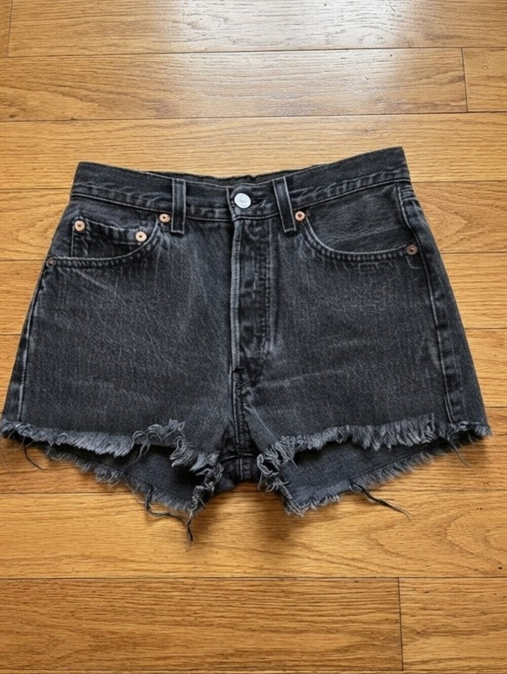 Levis Ladies Vintage Cut Off Grey Shorts Pre-Loved 501's